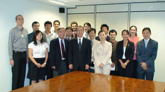 mext-2009-bolsistas-consul-geral-kazuaki-obe