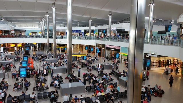 Aeroportos da União Europeia