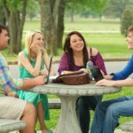 students-703003_1920