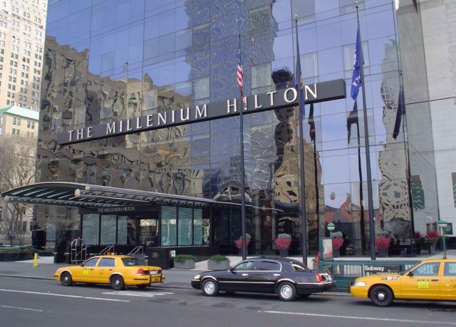 Millenium-Hilton-Entrance