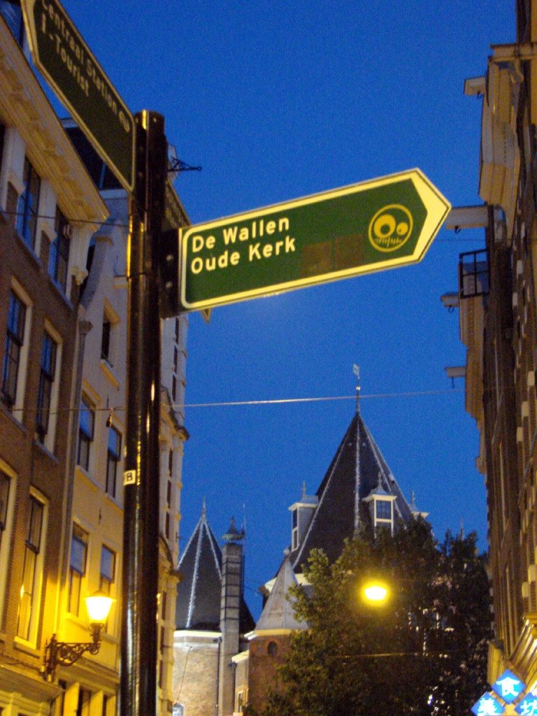 O famoso De Wallen, ou distrito da luz vermelha. Amsterdam. Foto: Flavio Pimentel