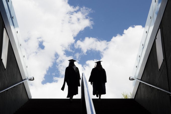 universidades americanas que oferecem bolsas de estudos