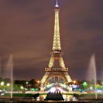 Torre Eiffel maior símbolo da capital francesa